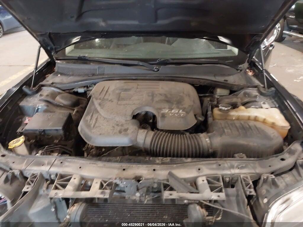2C3CCAEG2FH766126 2015 CHRYSLER 300C photo no. 10
