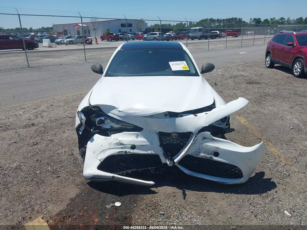 ZARFAECN9J7589477 2018 ALFA ROMEO GIULIA photo no. 12