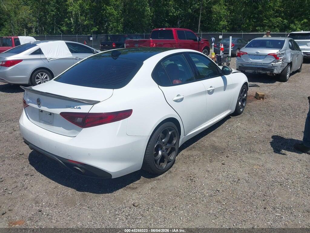 ZARFAECN9J7589477 2018 ALFA ROMEO GIULIA photo no. 4