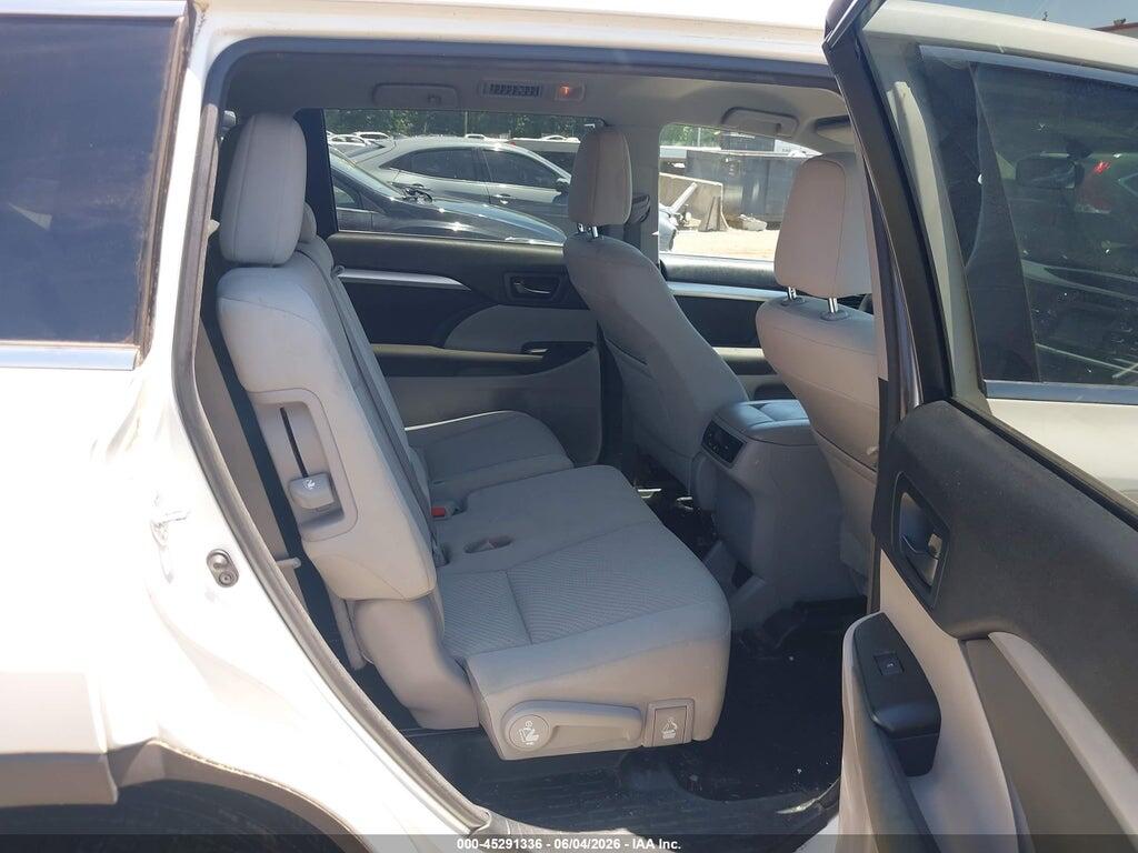 5TDBKRFH4GS317548 2016 TOYOTA HIGHLANDER photo no. 8