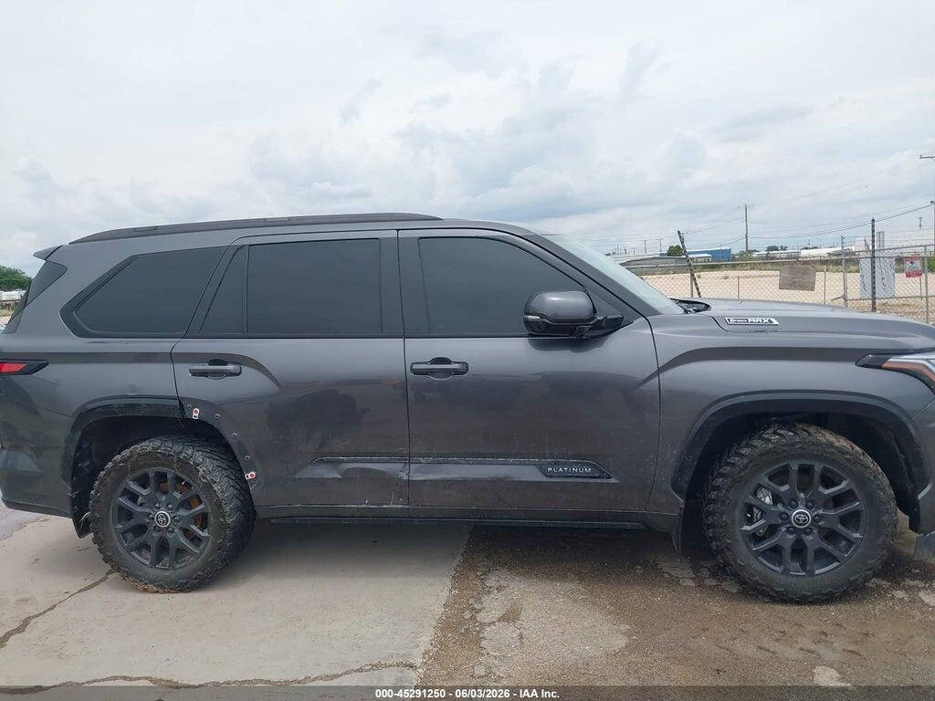 7SVAAABA0RX022037 2024 TOYOTA SEQUOIA photo no. 12