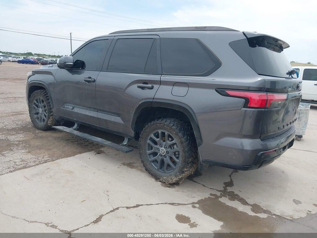 7SVAAABA0RX022037 2024 TOYOTA SEQUOIA photo no. 3