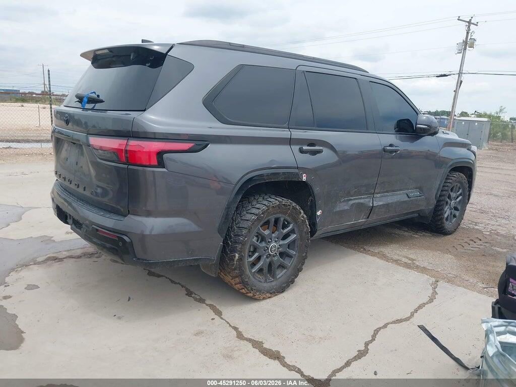 7SVAAABA0RX022037 2024 TOYOTA SEQUOIA photo no. 4