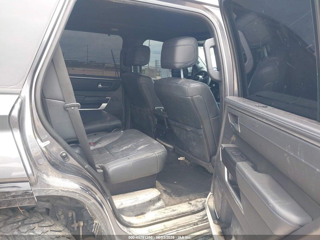 7SVAAABA0RX022037 2024 TOYOTA SEQUOIA photo no. 8