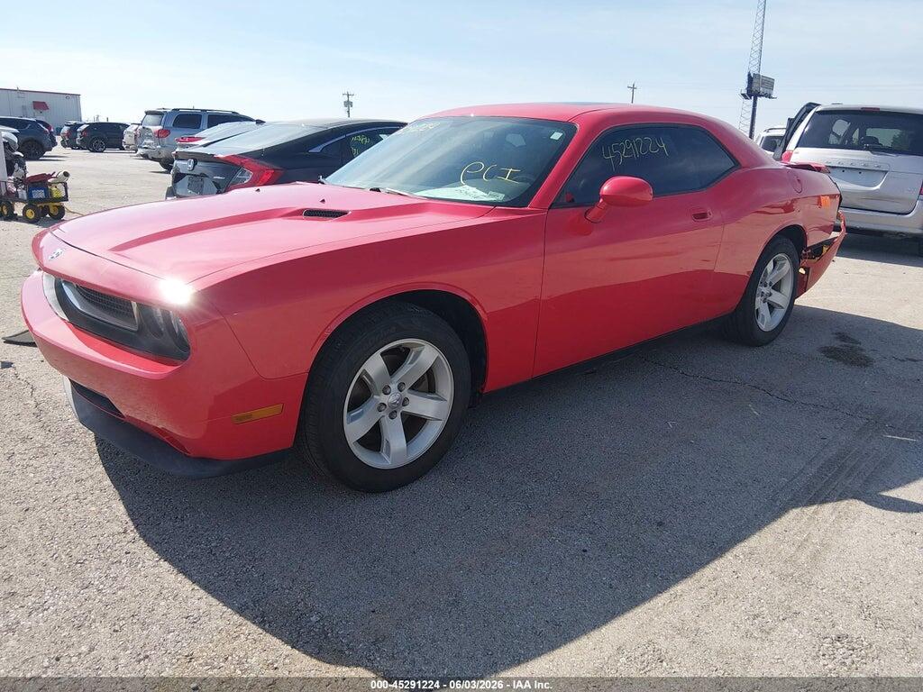 2B3CJ4DV0AH137414 2010 DODGE CHALLENGER photo no. 2