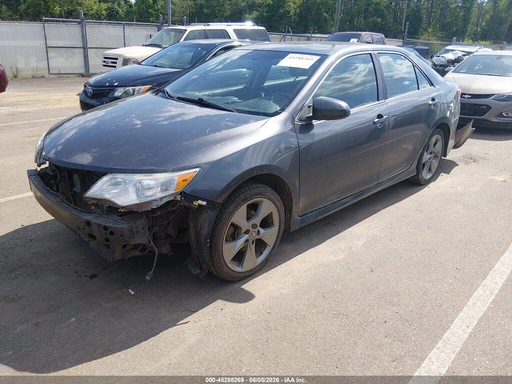 4T1BF1FK9EU395796 2014 TOYOTA CAMRY photo no. 2