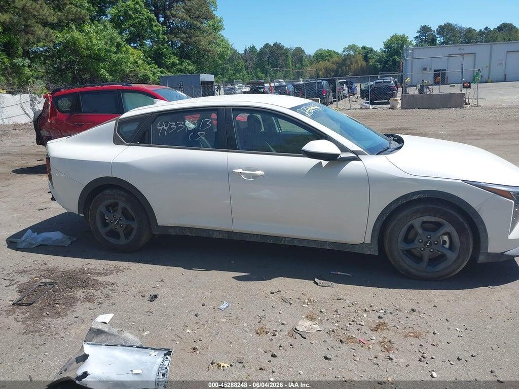 3KPFT4DE2SE232446 2025 KIA K4 photo no. 12