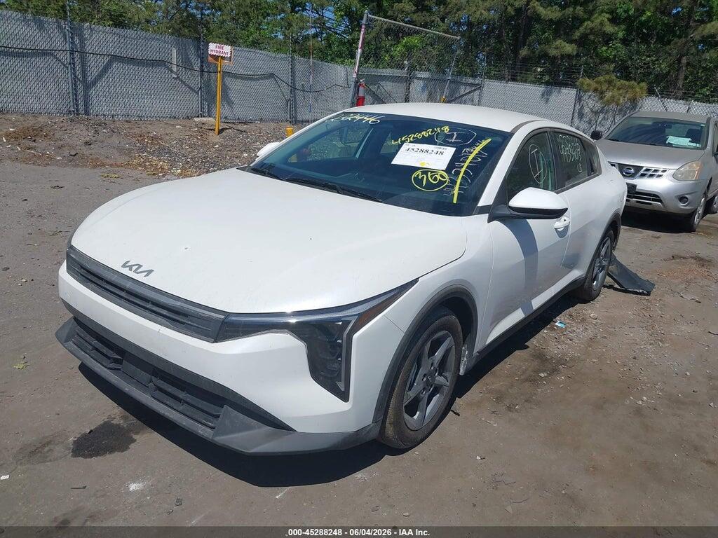 3KPFT4DE2SE232446 2025 KIA K4 photo no. 2