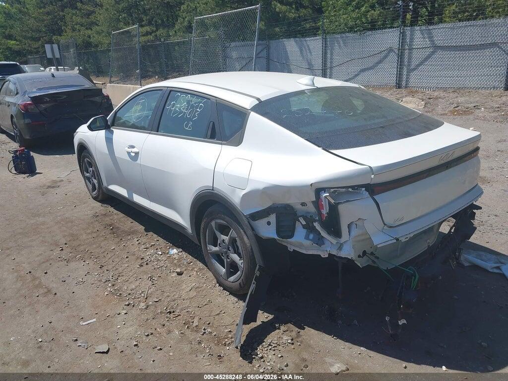 3KPFT4DE2SE232446 2025 KIA K4 photo no. 3