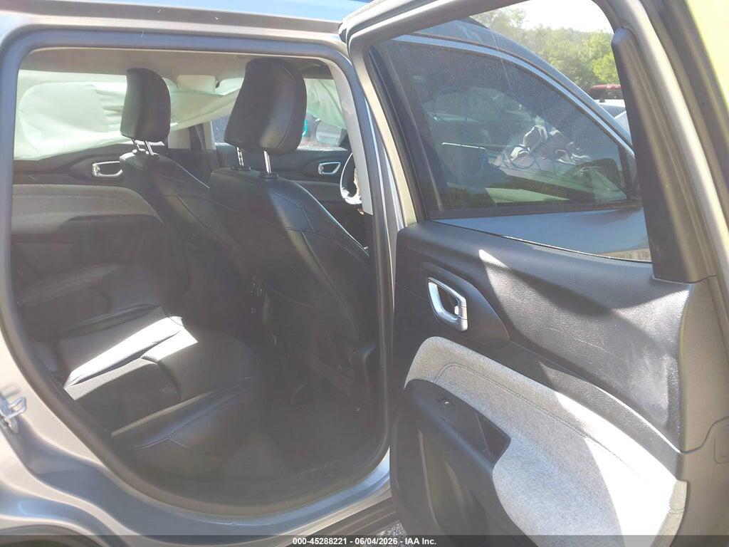 3C4NJDBB5NT104602 2022 JEEP COMPASS photo no. 8