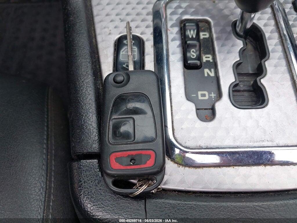 WDBKK49F81F188751 2001 MERCEDES-BENZ SLK 230 photo no. 11