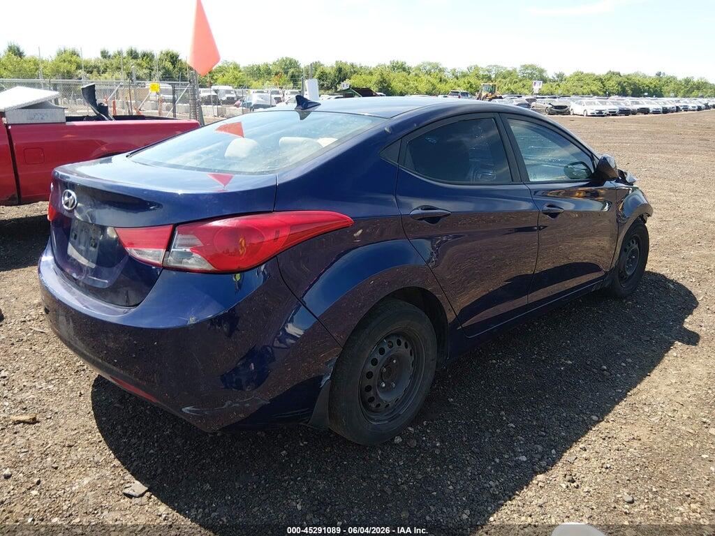 5NPDH4AE4DH311077 2013 HYUNDAI ELANTRA photo no. 4
