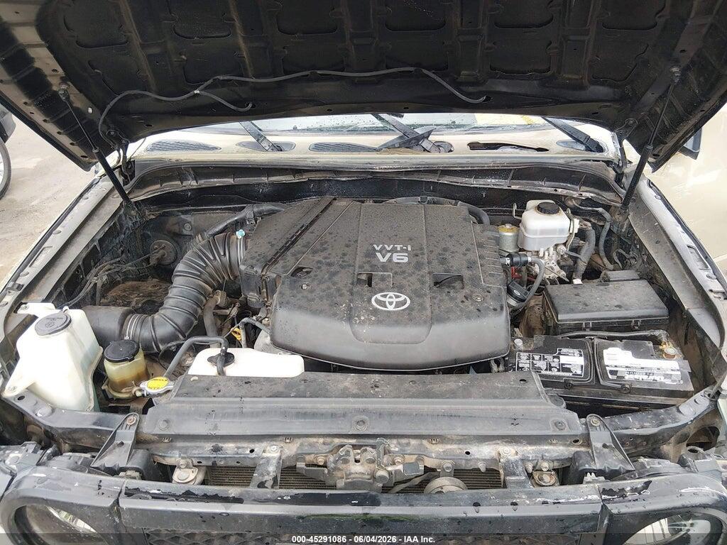 JTEZU11FX8K005464 2008 TOYOTA FJ CRUISER photo no. 10