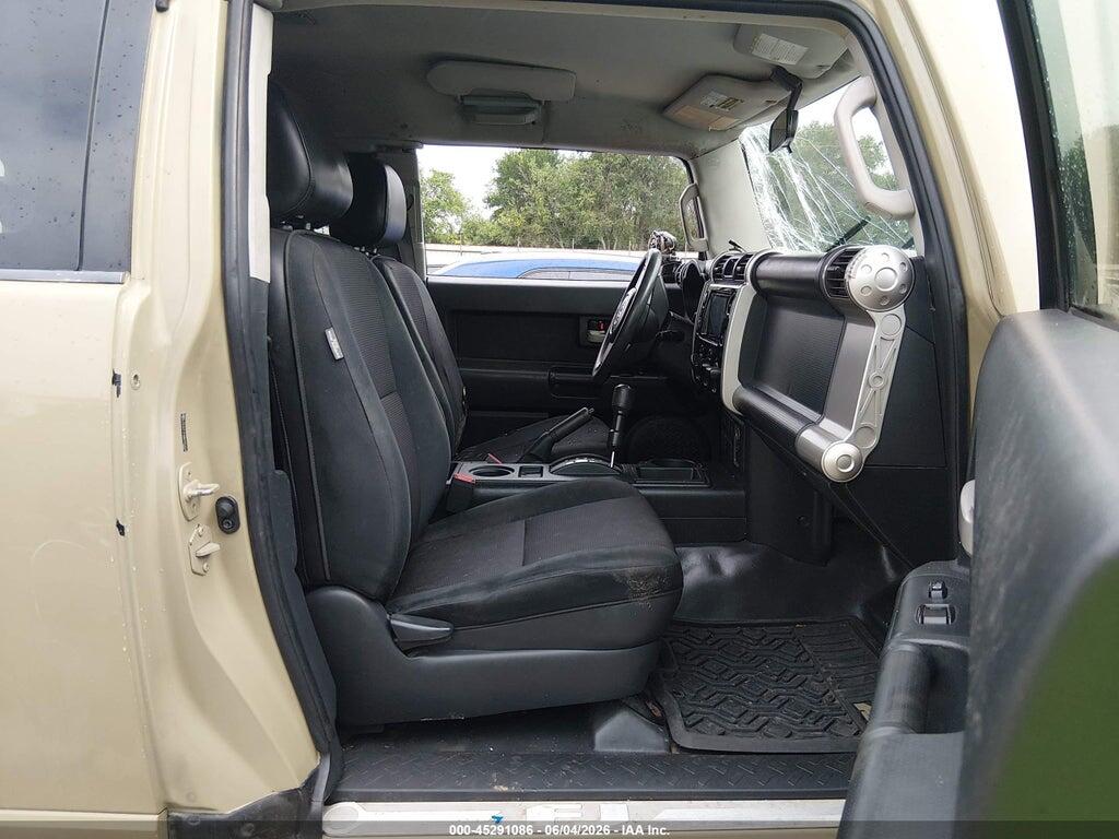 JTEZU11FX8K005464 2008 TOYOTA FJ CRUISER photo no. 5