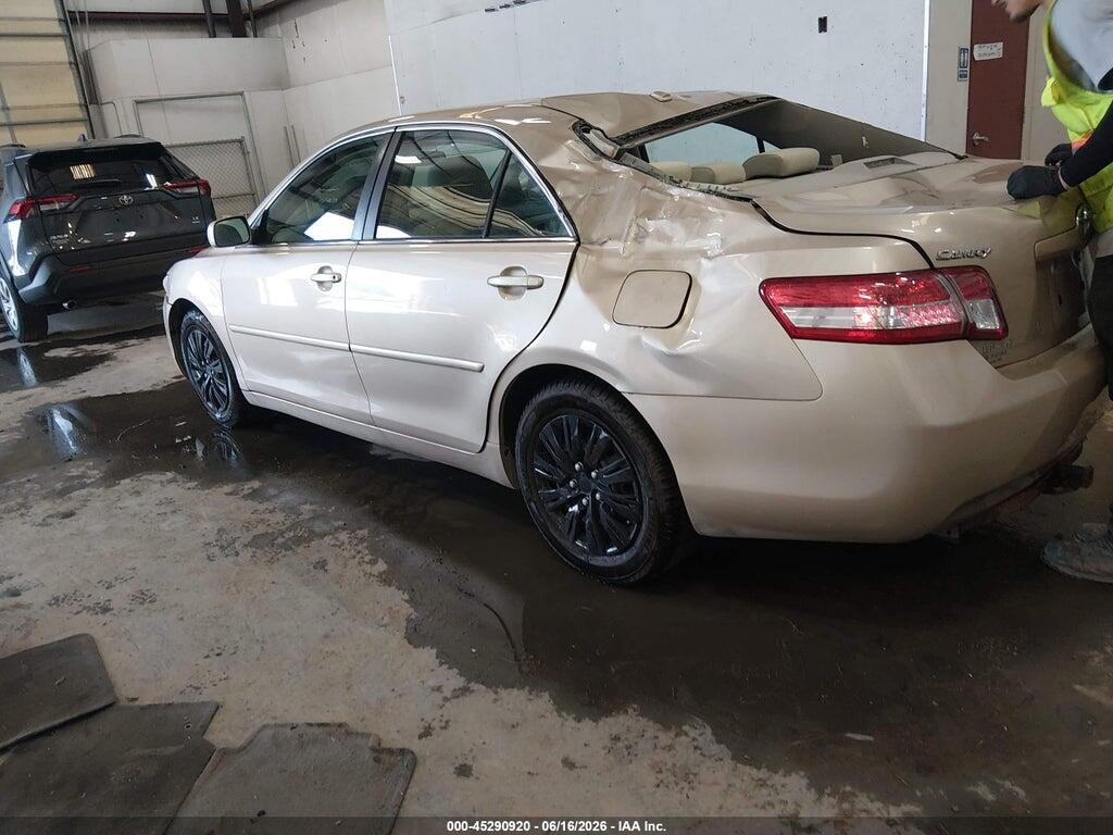 4T1BF3EK0BU605145 2011 TOYOTA CAMRY photo no. 3