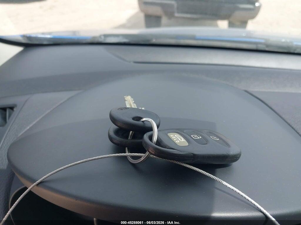 KNAFW6A30A5307206 2010 KIA FORTE KOUP photo no. 11