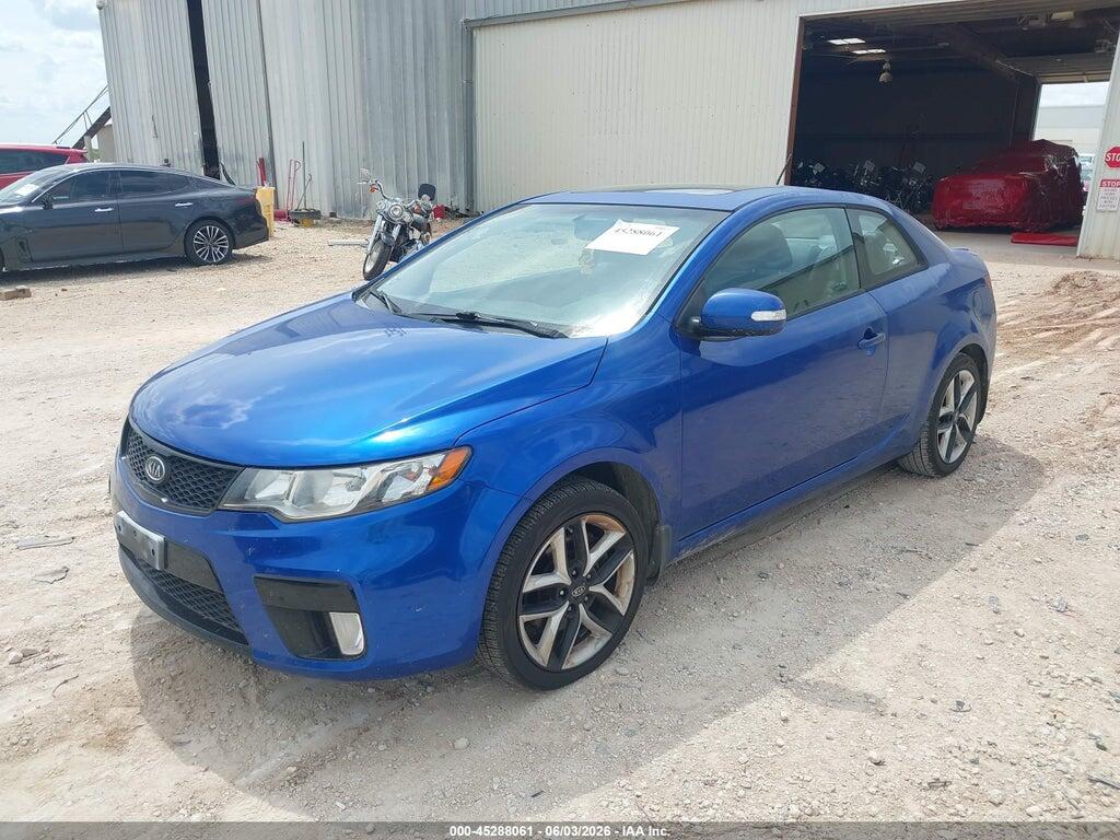 KNAFW6A30A5307206 2010 KIA FORTE KOUP photo no. 2