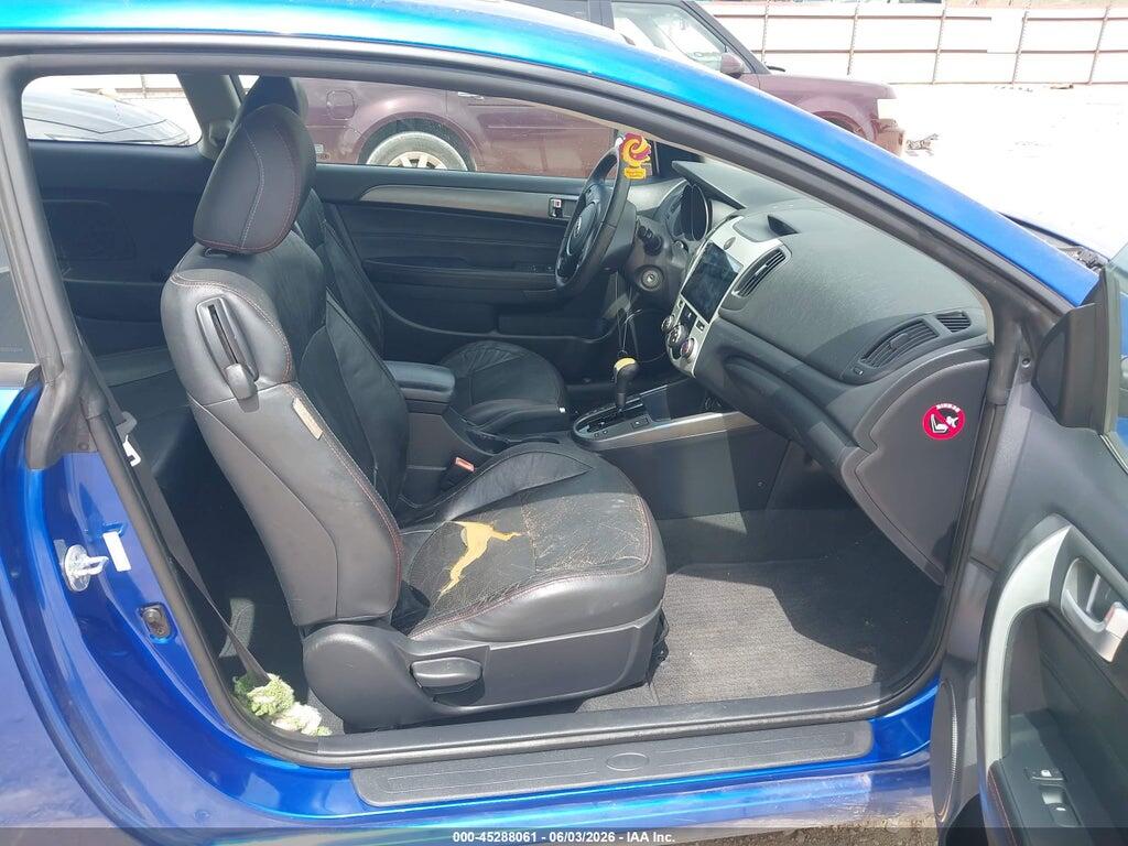 KNAFW6A30A5307206 2010 KIA FORTE KOUP photo no. 5