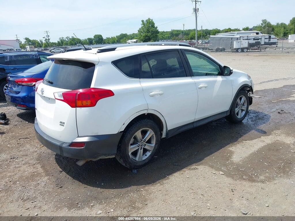 2T3RFREV6FW300354 2015 TOYOTA RAV4 photo no. 4