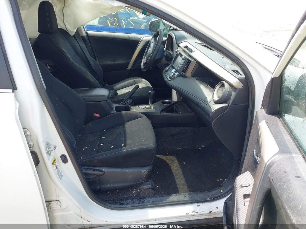 2T3RFREV6FW300354 2015 TOYOTA RAV4 photo no. 5