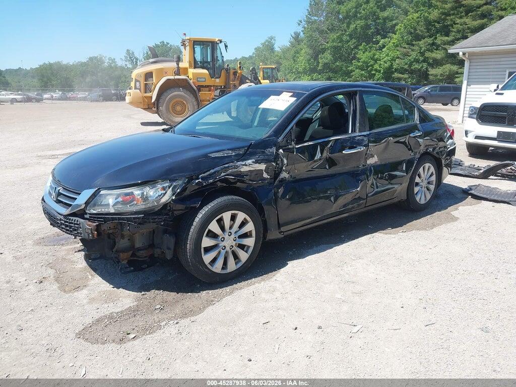 1HGCR2F74DA262074 2013 HONDA ACCORD photo no. 2