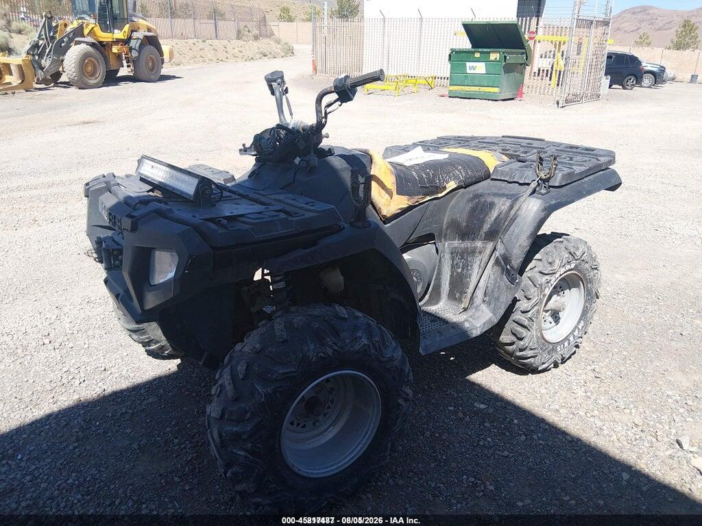 4XAMH42A15A617052 2005 POLARIS SPORTSMAN photo no. 2