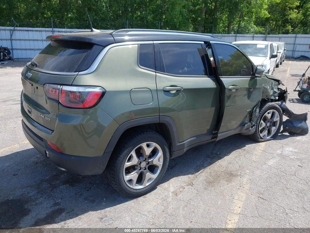 3C4NJDCBXJT458169 2018 JEEP COMPASS photo no. 4
