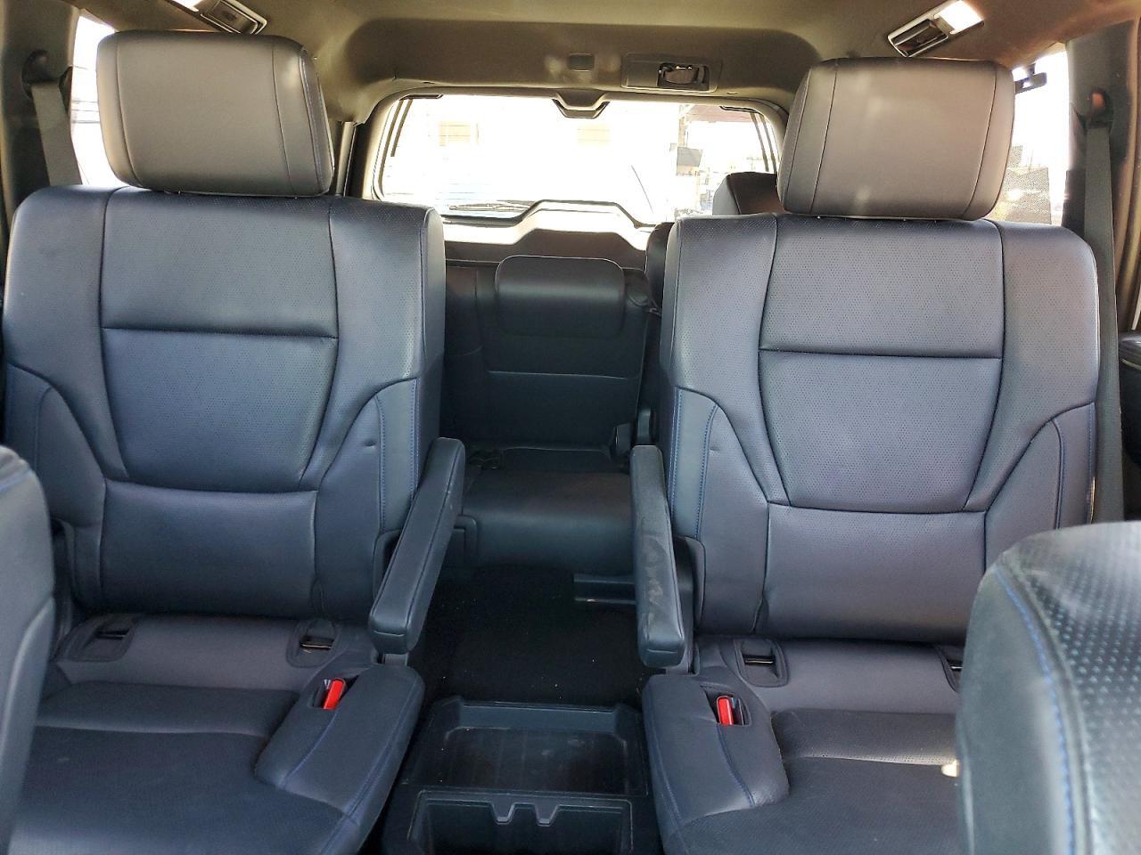 2024 TOYOTA SEQUOIA PLATINUM — Фото 10 из 13