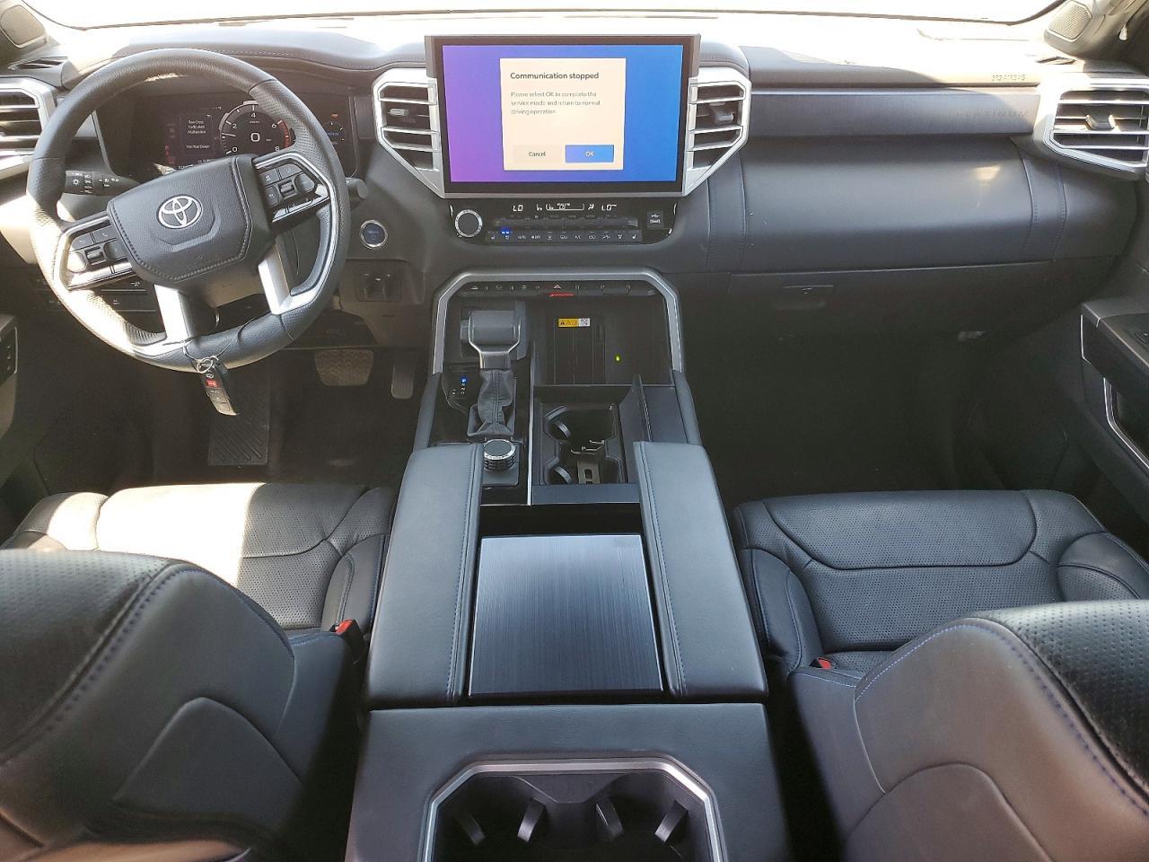 2024 TOYOTA SEQUOIA PLATINUM — Фото 8 из 13
