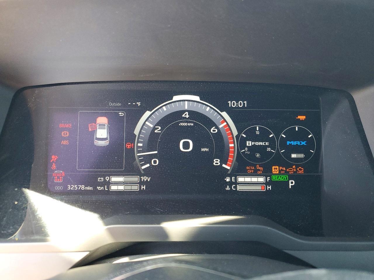 2024 TOYOTA SEQUOIA PLATINUM — Фото 9 из 13