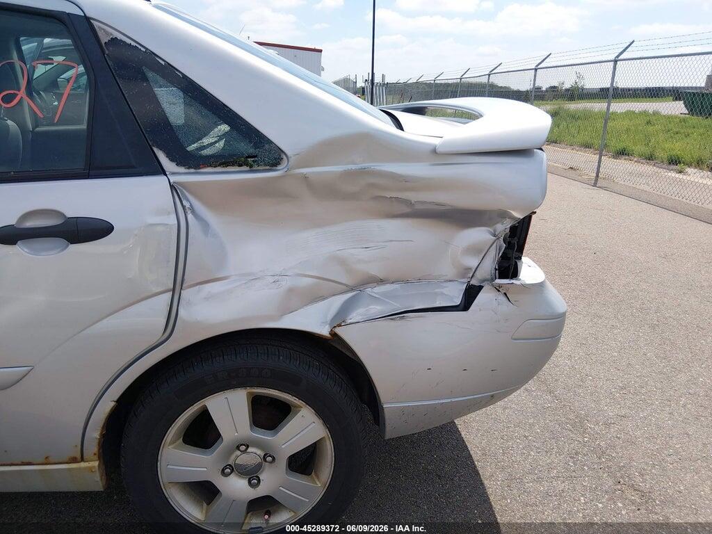 1FAHP34N96W233229 2006 FORD FOCUS photo no. 6