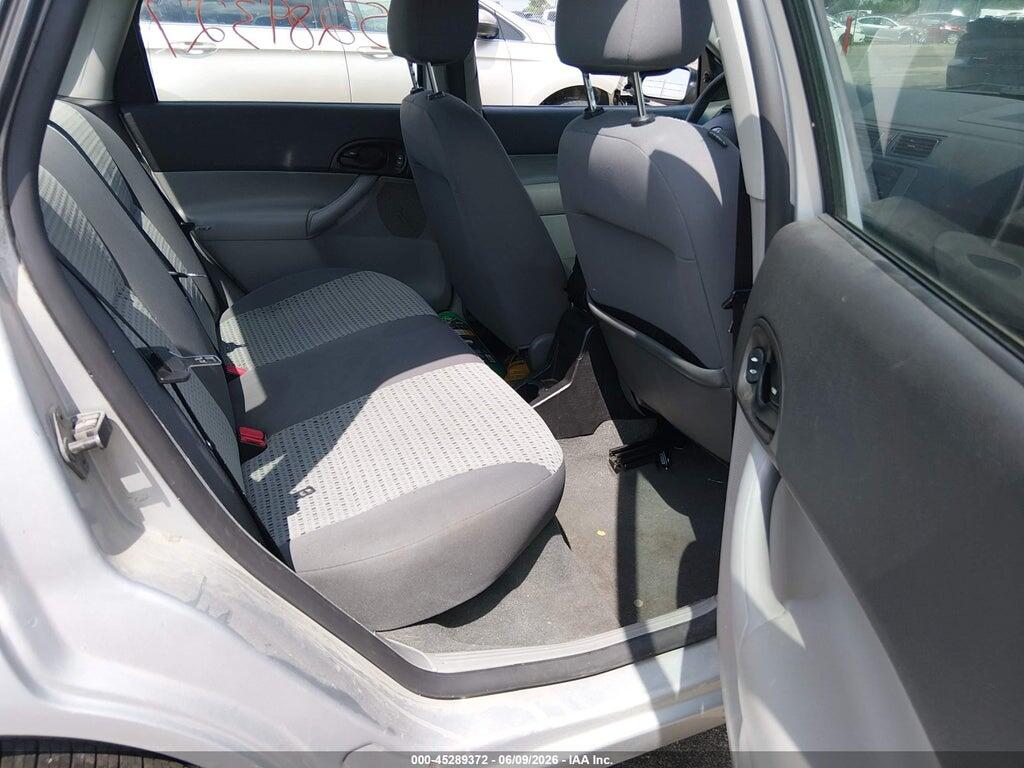 1FAHP34N96W233229 2006 FORD FOCUS photo no. 8