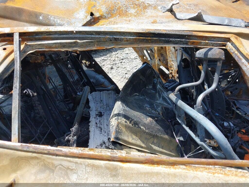 2T3BFREV5JW835184 2018 TOYOTA RAV4 photo no. 8