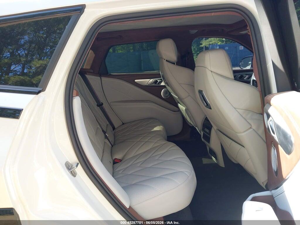 5YM23CS00S9122880 2025 BMW XM photo no. 8