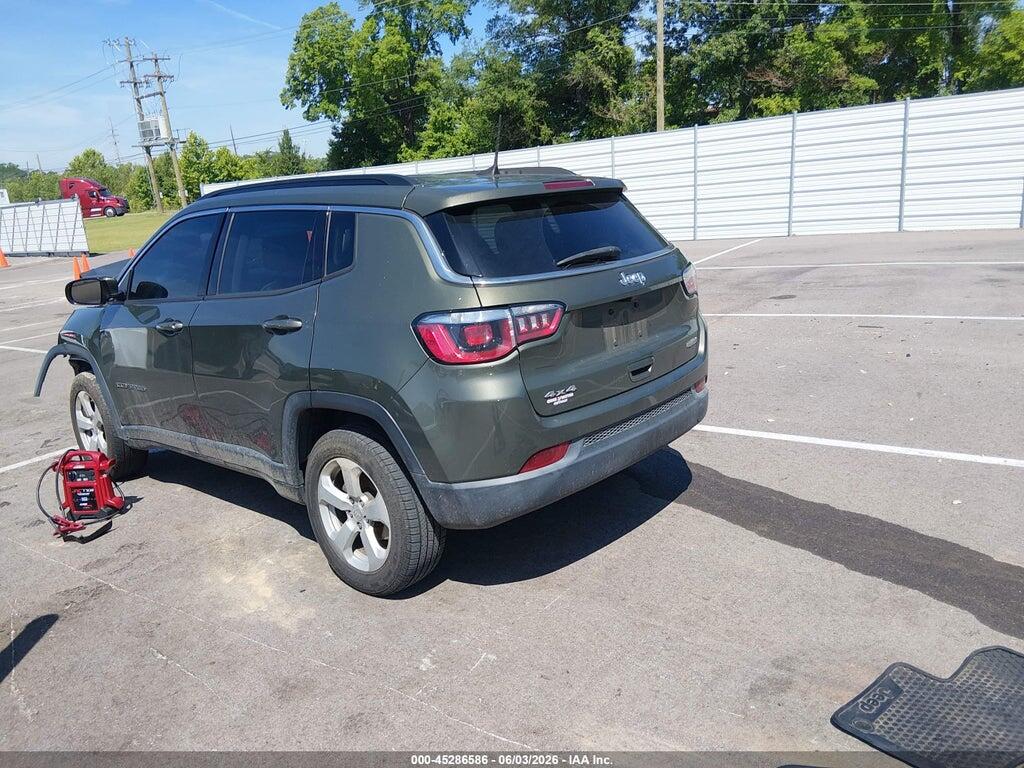 3C4NJDBB8JT436897 2018 JEEP COMPASS photo no. 3