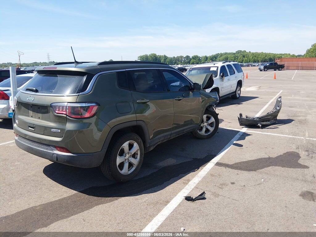 3C4NJDBB8JT436897 2018 JEEP COMPASS photo no. 4