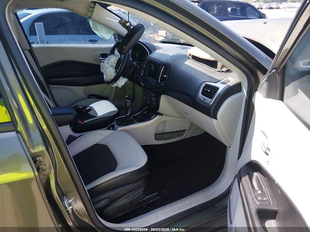 3C4NJDBB8JT436897 2018 JEEP COMPASS photo no. 5