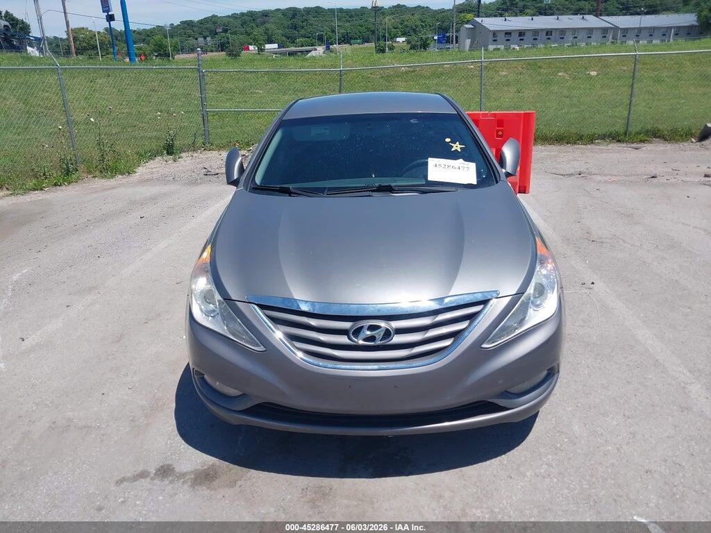 5NPEB4AC3DH685281 2013 HYUNDAI SONATA photo no. 12