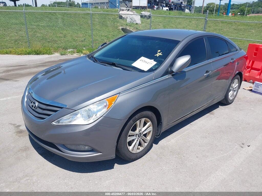 5NPEB4AC3DH685281 2013 HYUNDAI SONATA photo no. 2