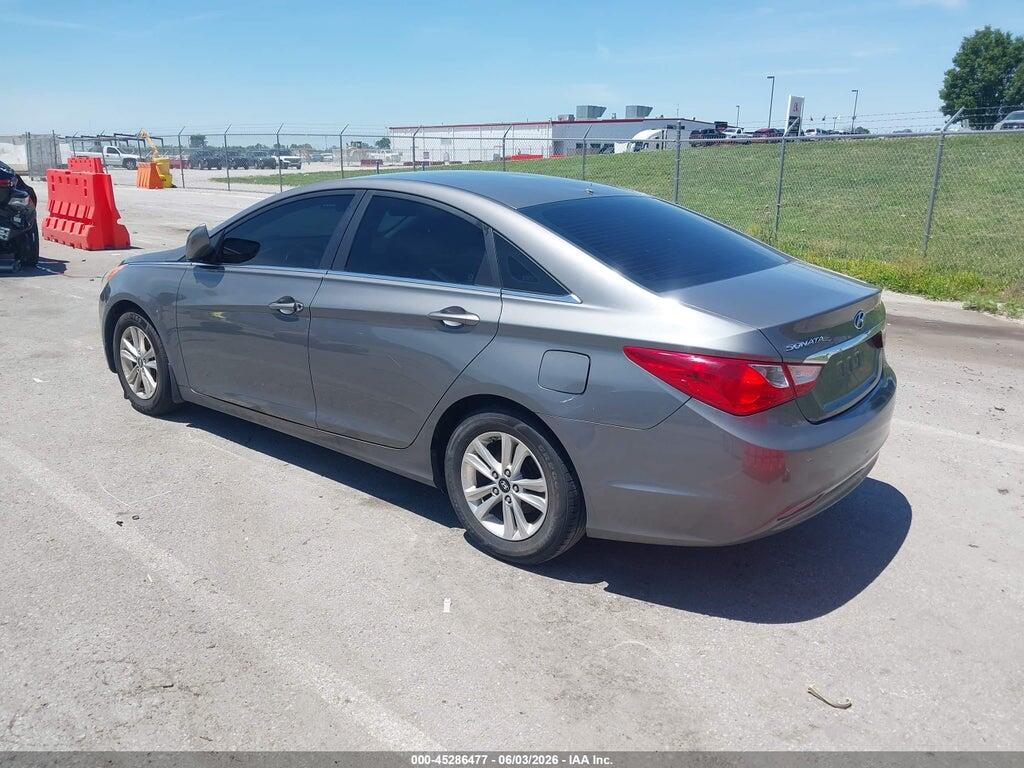 5NPEB4AC3DH685281 2013 HYUNDAI SONATA photo no. 3