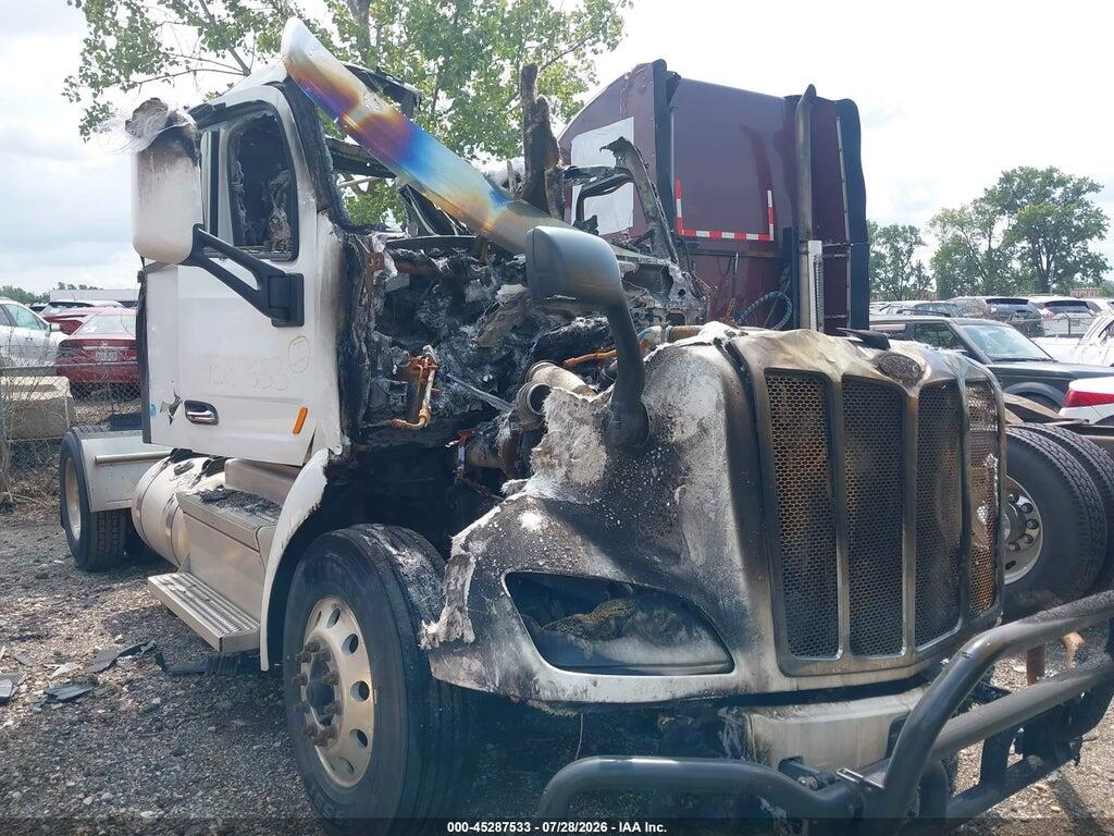 1XPBA48X5JD492807 2018 PETERBILT 579 photo no. 12