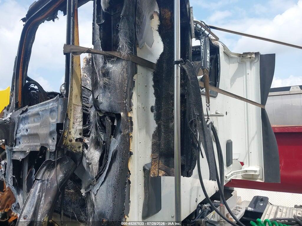 1XPBA48X5JD492807 2018 PETERBILT 579 photo no. 7