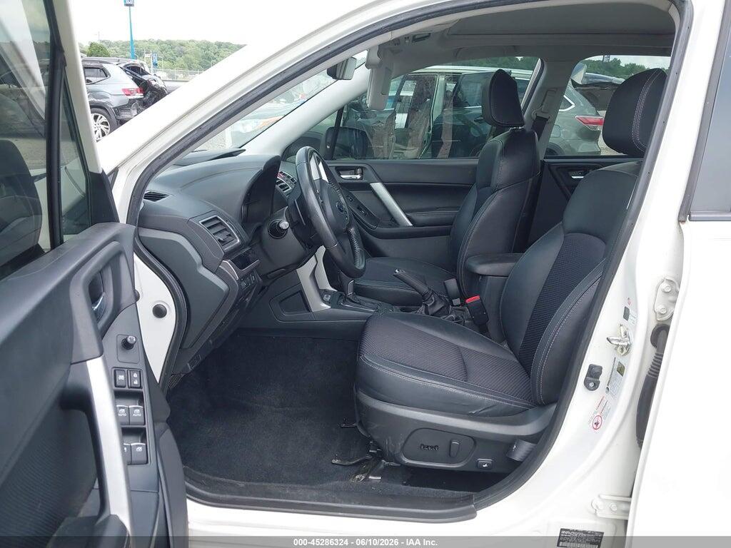 JF2SJAEC0JH456406 2018 SUBARU FORESTER photo no. 5