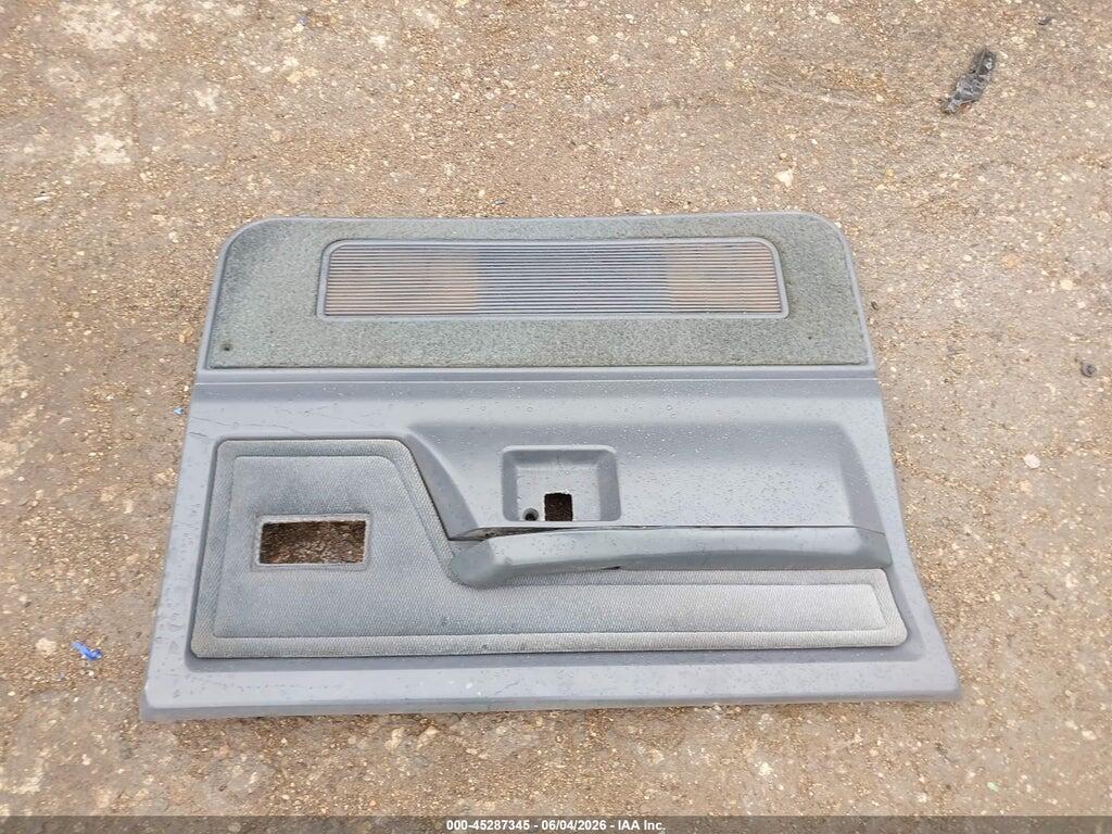 3B7ME33C0NM511013 1992 DODGE D-SERIES photo no. 11