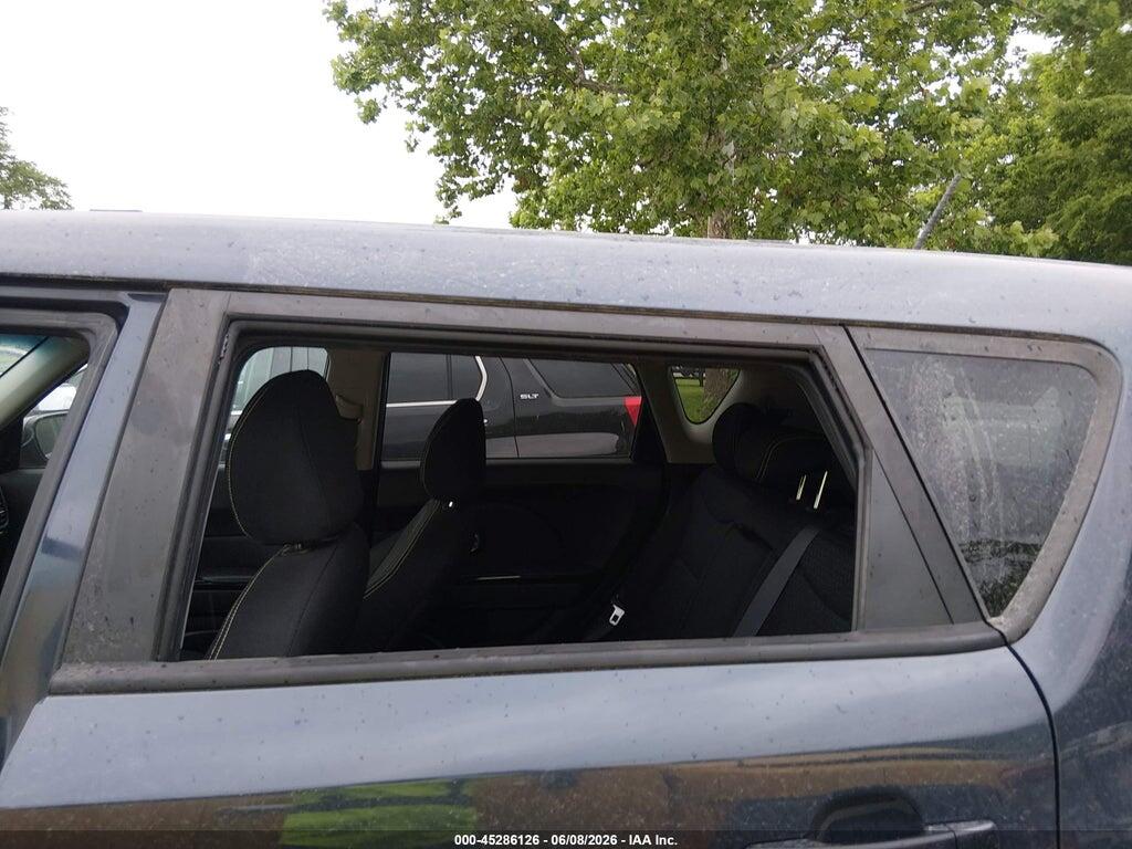 KNDJP3A50G7326037 2016 KIA SOUL photo no. 6