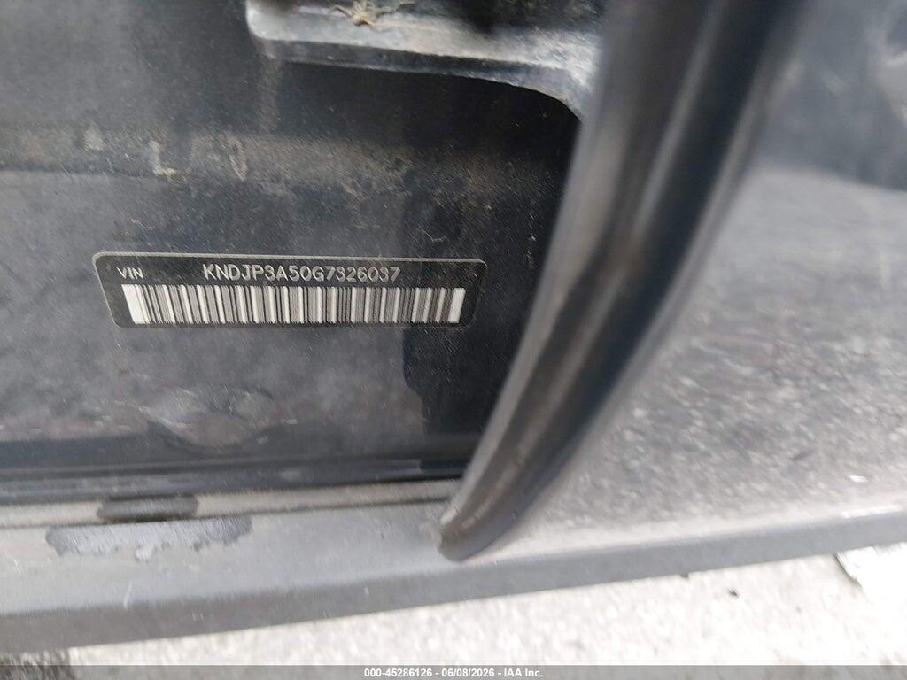 KNDJP3A50G7326037 2016 KIA SOUL photo no. 9