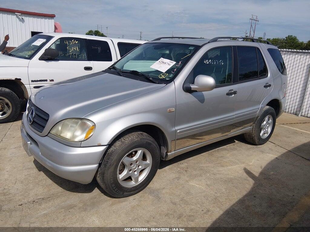 4JGAB54E3YA155662 2000 MERCEDES-BENZ ML 320 photo no. 2