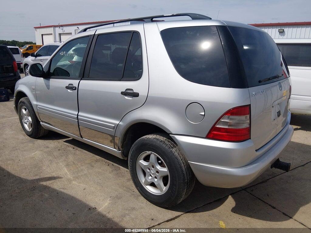 4JGAB54E3YA155662 2000 MERCEDES-BENZ ML 320 photo no. 3