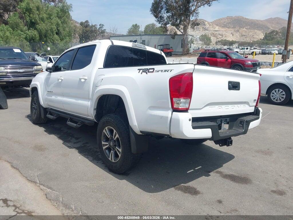 3TMAZ5CN5JM057288 2018 TOYOTA TACOMA photo no. 3