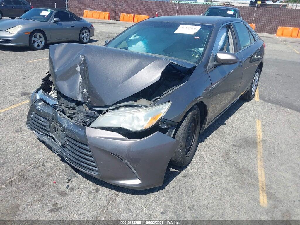 4T1BF1FK8FU075063 2015 TOYOTA CAMRY photo no. 2